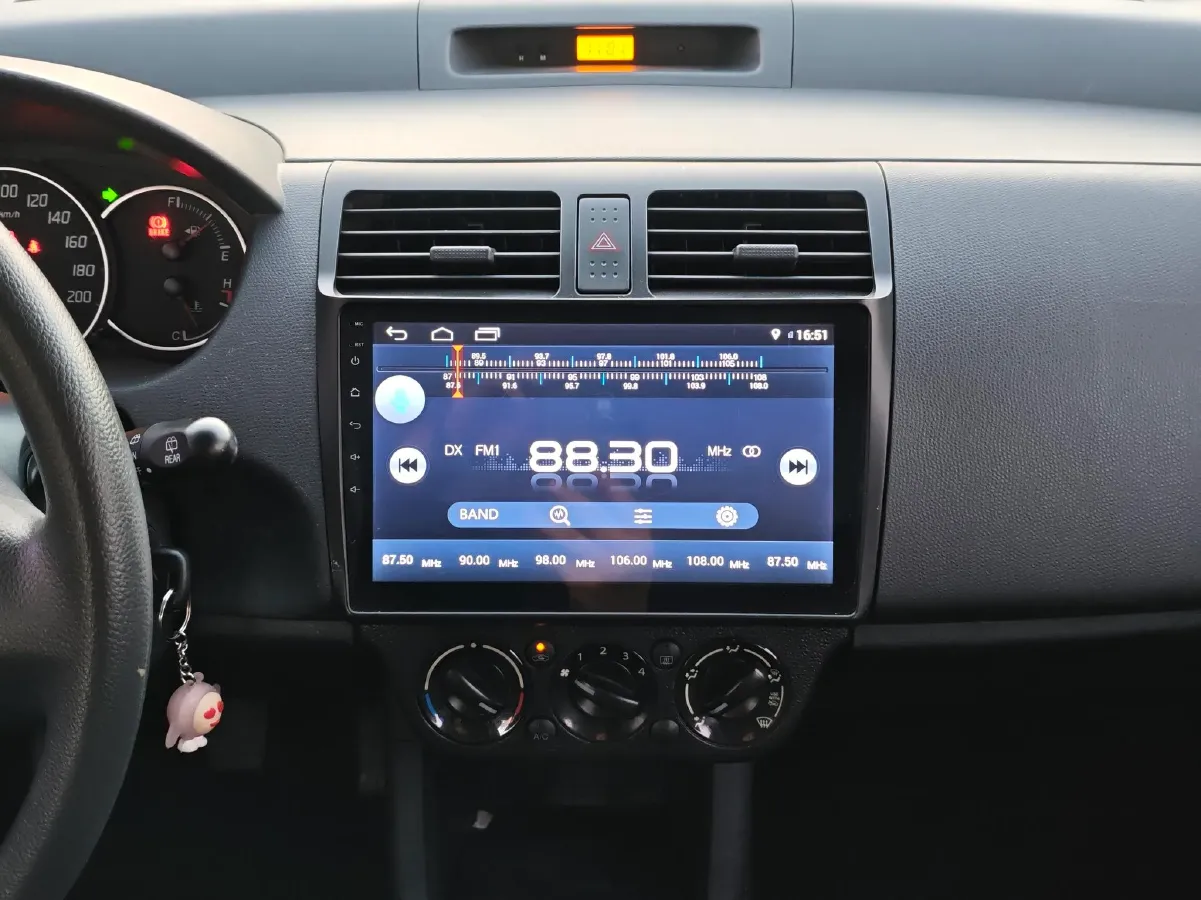 2015 Venucia R50 1.6L 117HP L4 5MT,autocango,china used car exporter,china ev exporter,chinese used car exporter,chinese used ev exporter