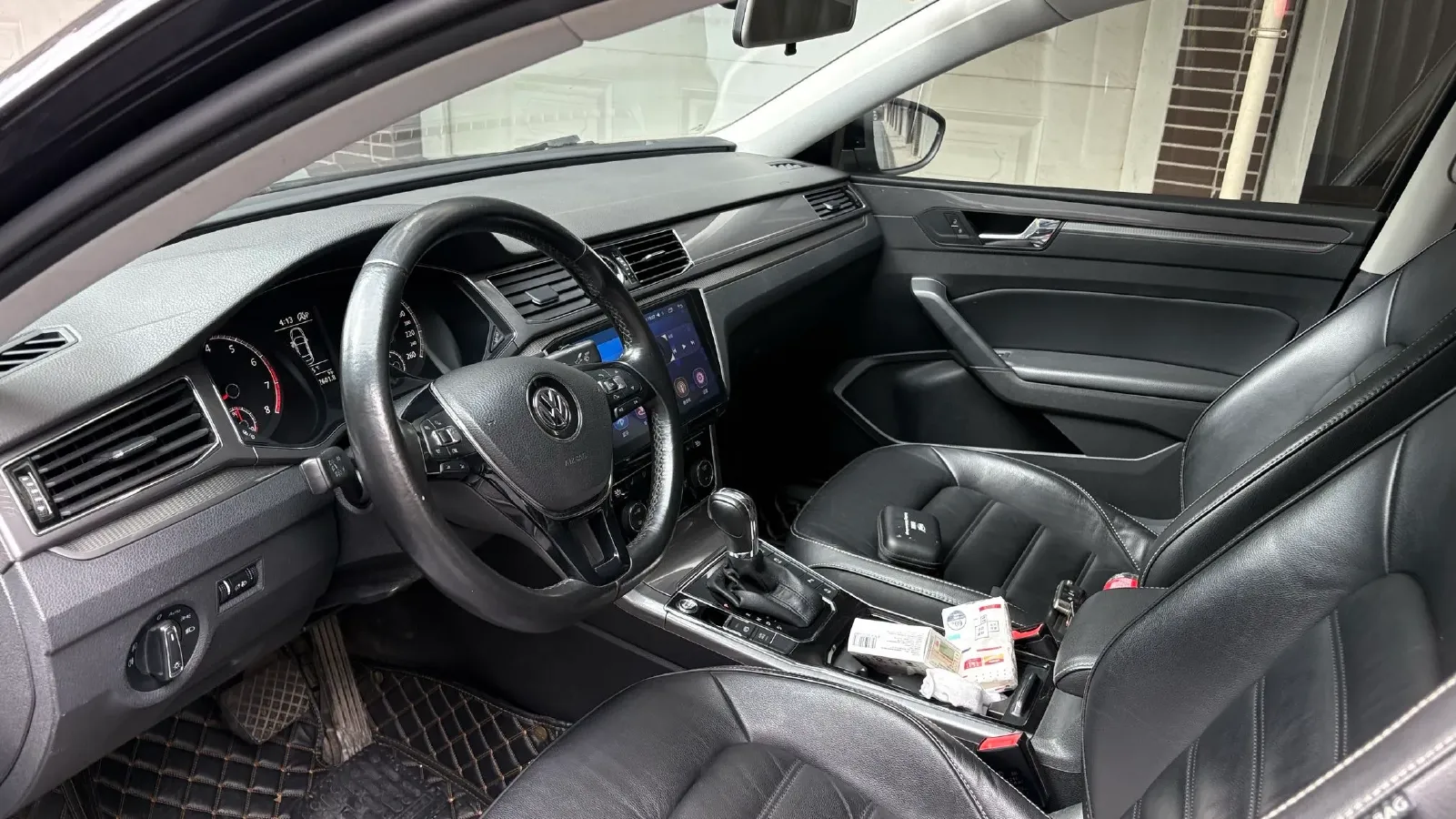 2017 Volkswagen Passat 1.8T 180HP L4 7DCT,autocango,china used car exporter,china ev exporter,chinese used car exporter,chinese used ev exporter