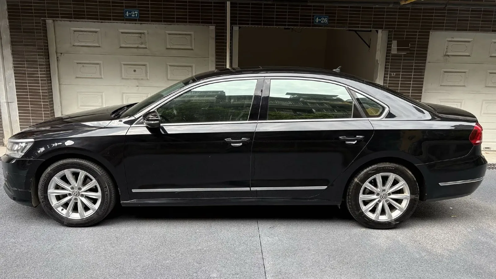 2017 Volkswagen Passat 1.8T 180HP L4 7DCT,autocango,china used car exporter,china ev exporter,chinese used car exporter,chinese used ev exporter