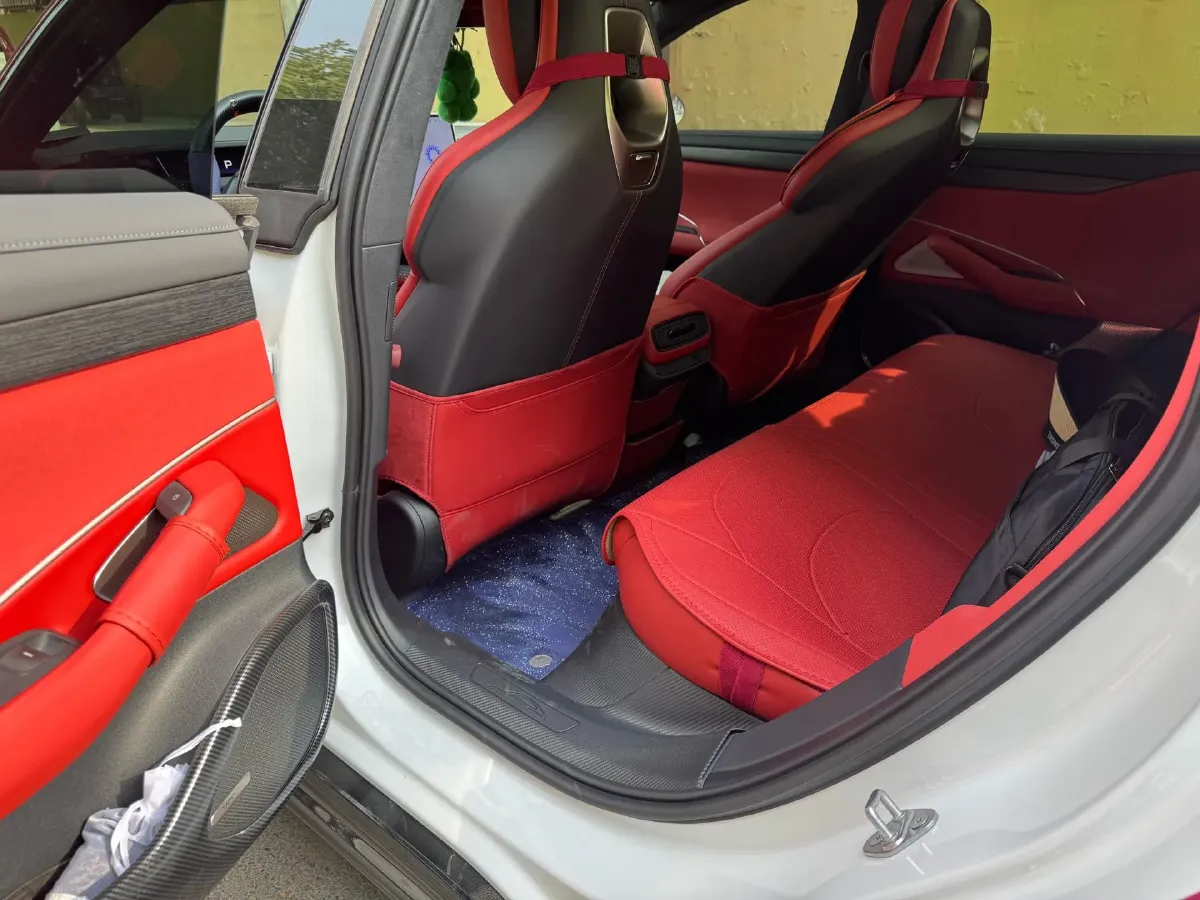 2024 MI SU7 BEV 101KWH,autocango,china used car exporter,china ev exporter,chinese used car exporter,chinese used ev exporter