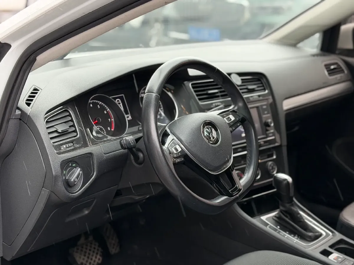 2018 Volkswagen Golf 1.4T 131HP L4 7DCT,autocango,china used car exporter,china ev exporter,chinese used car exporter,chinese used ev exporter