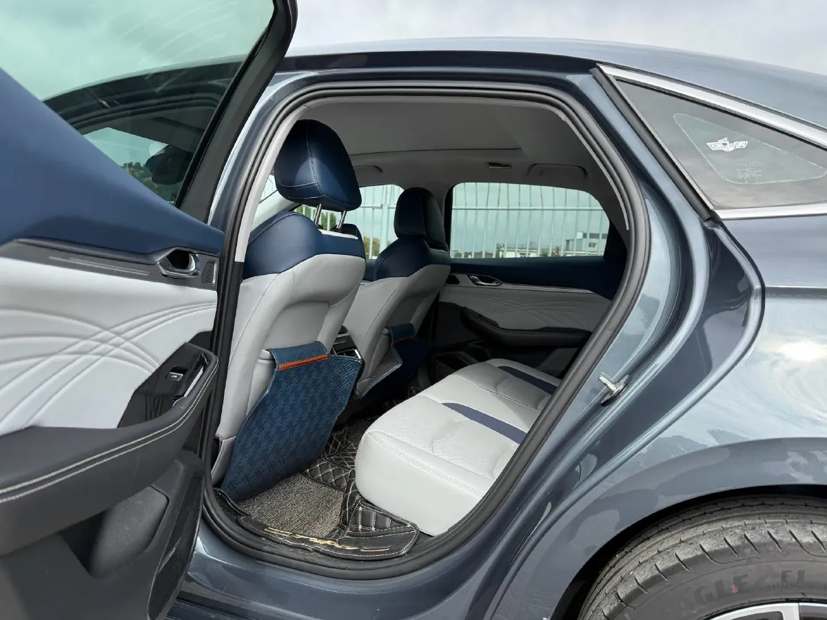 2021 Geely Preface 2.0T 190HP L4 7DCT,autocango,china used car exporter,china ev exporter,chinese used car exporter,chinese used ev exporter