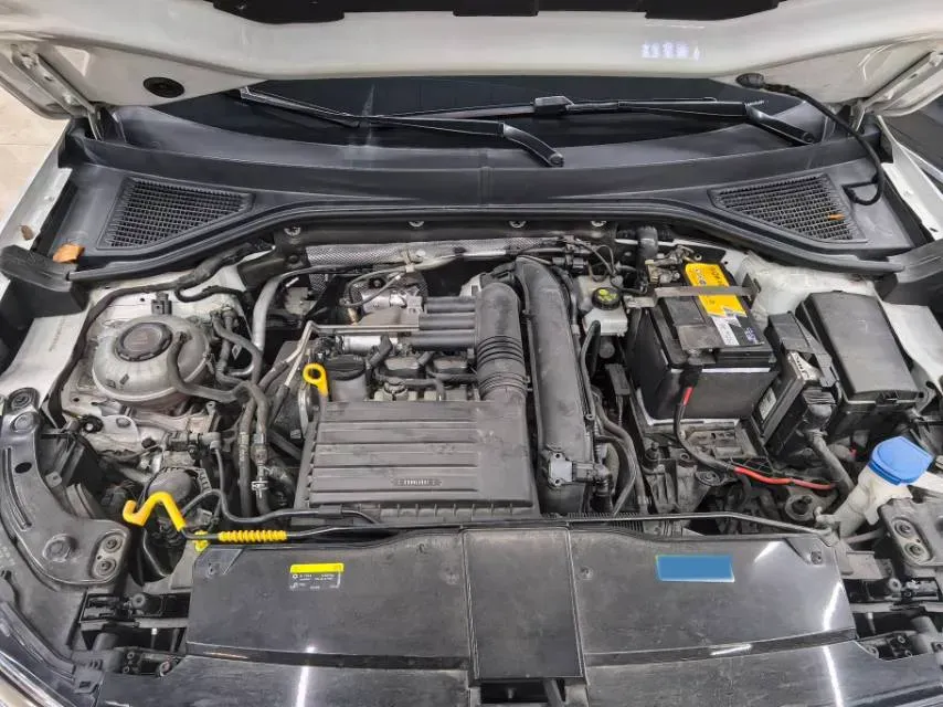 2021 Volkswagen T-Roc 1.4T 150HP L4 7DCT,autocango,china used car exporter,china ev exporter,chinese used car exporter,chinese used ev exporter