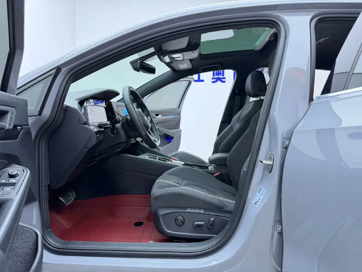 2023 Volkswagen Golf 1.4T 150HP L4 7DCT,autocango,china used car exporter,china ev exporter,chinese used car exporter,chinese used ev exporter