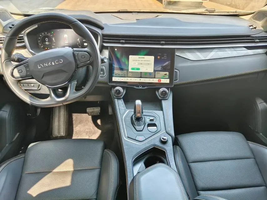 2023 MAXUS Interstellar 2.0T 261HP L4 8AT,autocango,china used car exporter,china ev exporter,chinese used car exporter,chinese used ev exporter