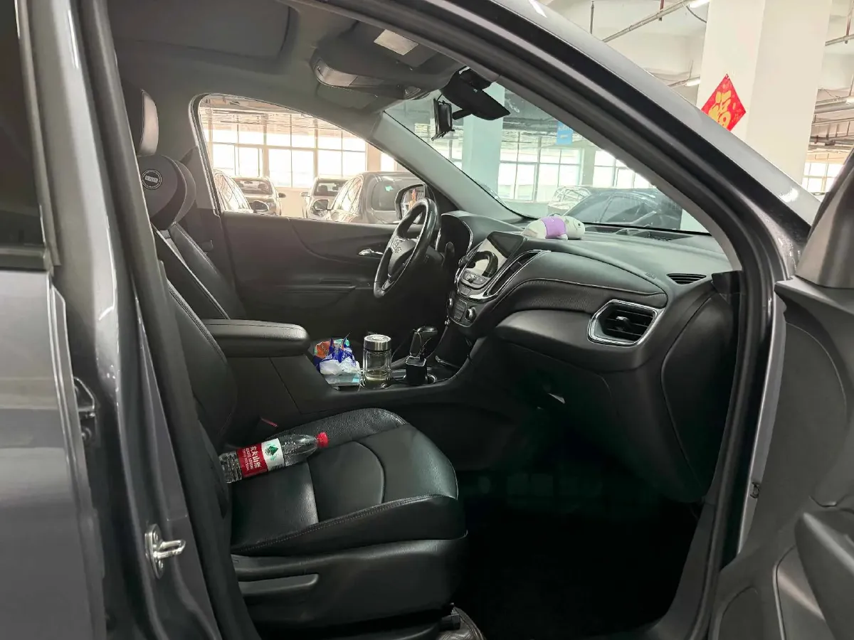 2019 Chevrolet Equinox 2.0T 260HP L4 9AT,autocango,china used car exporter,china ev exporter,chinese used car exporter,chinese used ev exporter
