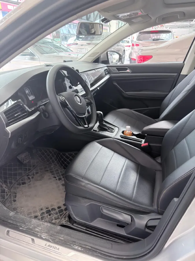 2018 Volkswagen Lavida 1.2T 116HP L4 7DCT,autocango,china used car exporter,china ev exporter,chinese used car exporter,chinese used ev exporter