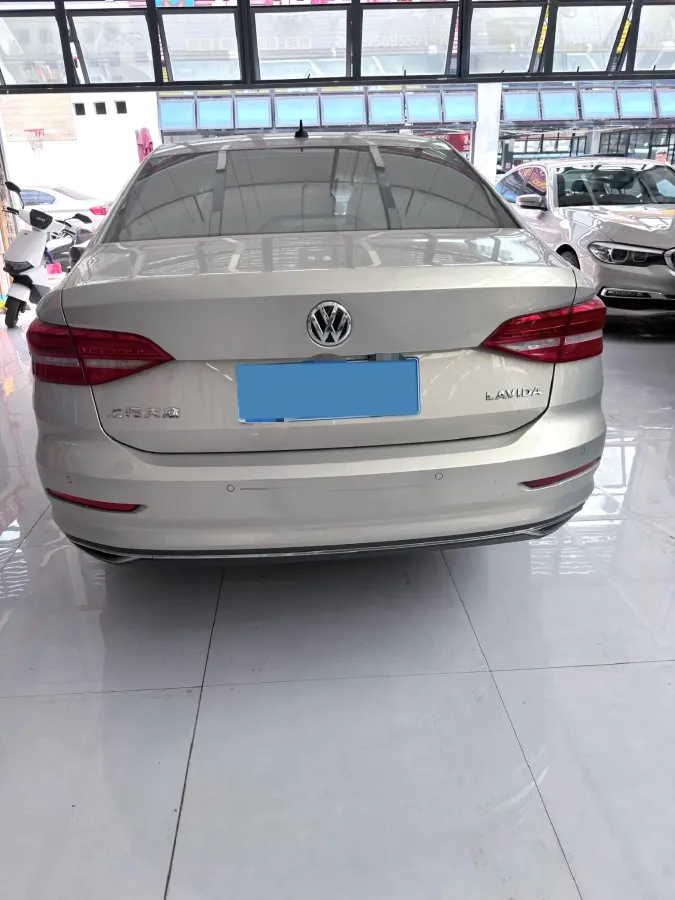2018 Volkswagen Lavida 1.2T 116HP L4 7DCT,autocango,china used car exporter,china ev exporter,chinese used car exporter,chinese used ev exporter