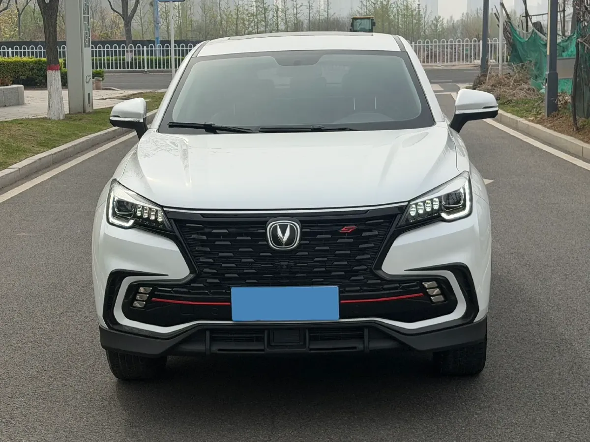 2021 ChangAn CS85 Coupe 1.5T 178HP L4 7DCT,autocango,china used car exporter,china ev exporter,chinese used car exporter,chinese used ev exporter