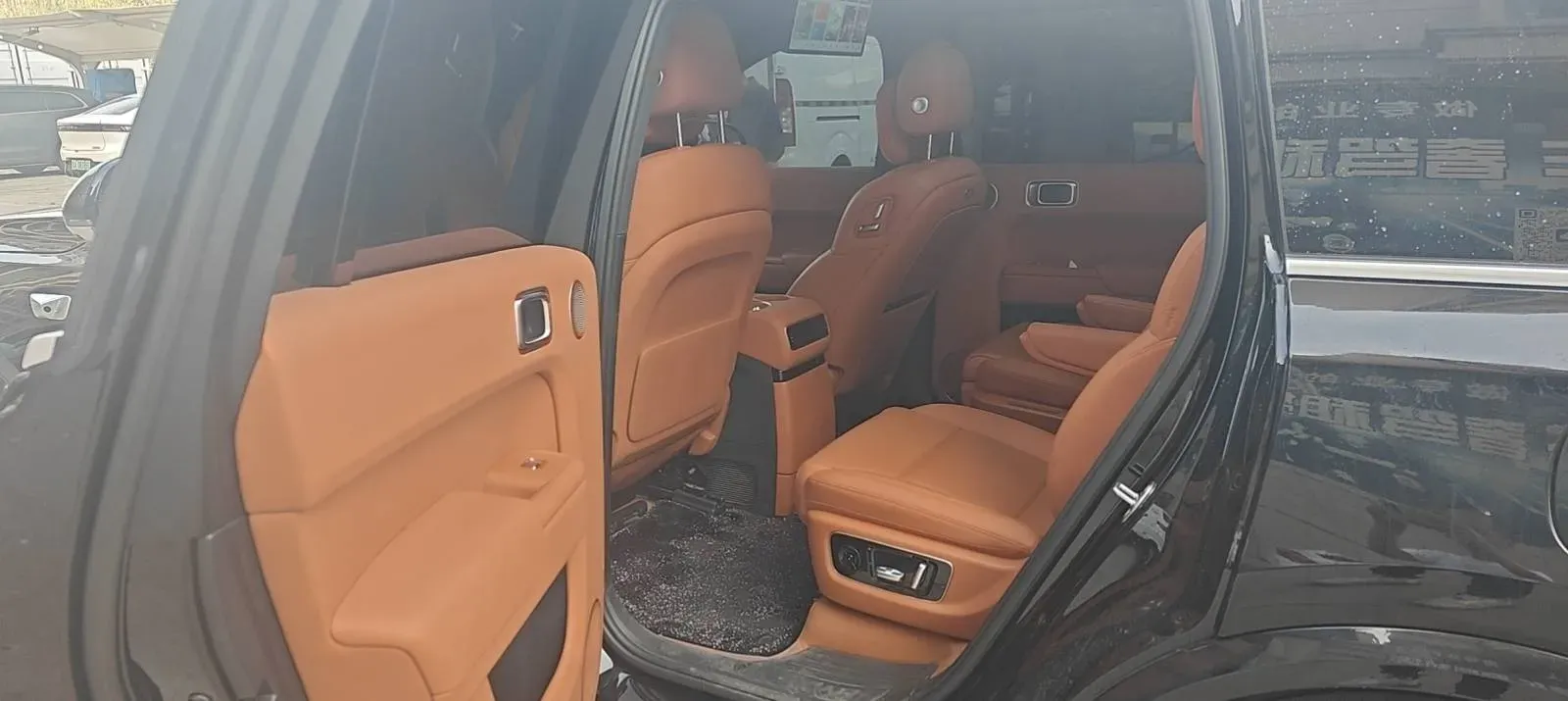 2024 Land Rover Range Rover Evoque 1.5T 200HP L3 8AT PHEV 15.5KWH,autocango,china used car exporter,china ev exporter,chinese used car exporter,chinese used ev exporter