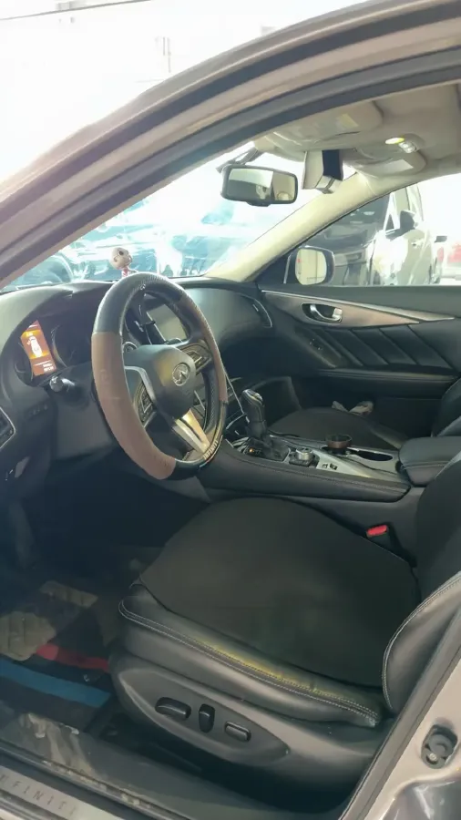 2021 Infiniti Q50L 2.0T 211HP L4 7AT,autocango,china used car exporter,china ev exporter,chinese used car exporter,chinese used ev exporter