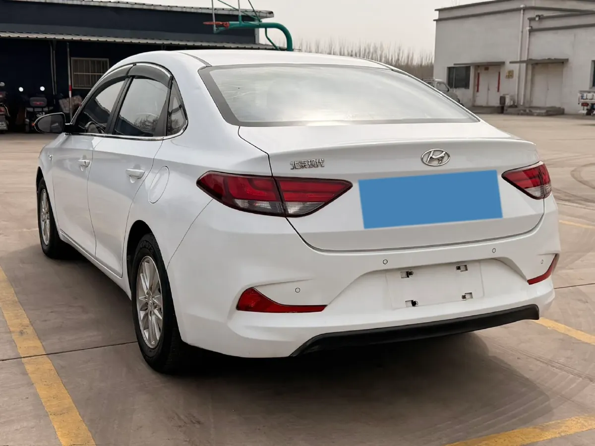 2018 Hyundai Celesta 1.6L 123HP L4 6AT,autocango,china used car exporter,china ev exporter,chinese used car exporter,chinese used ev exporter