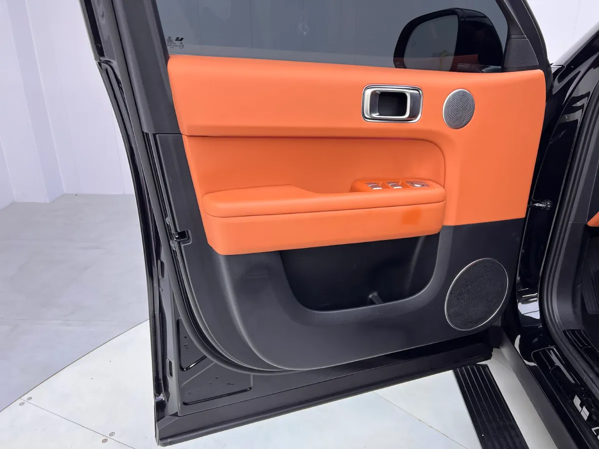 2024 Li L6 Range Extended 154HP L4 REEV 36.8KWH,autocango,china used car exporter,china ev exporter,chinese used car exporter,chinese used ev exporter