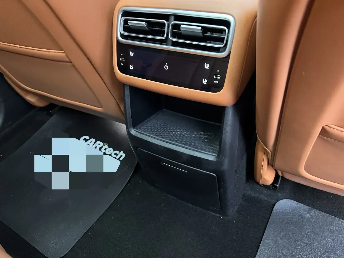 2024 Li L6 Range Extended 154HP L4 REEV 36.8KWH,autocango,china used car exporter,china ev exporter,chinese used car exporter,chinese used ev exporter