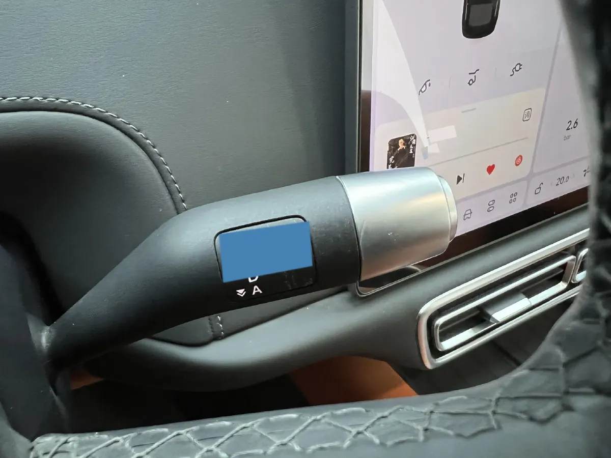 2024 Li L6 Range Extended 154HP L4 REEV 36.8KWH,autocango,china used car exporter,china ev exporter,chinese used car exporter,chinese used ev exporter