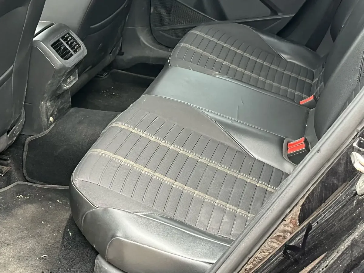 2018 Skoda Karoq 1.4T 150HP L4 7DCT,autocango,china used car exporter,china ev exporter,chinese used car exporter,chinese used ev exporter