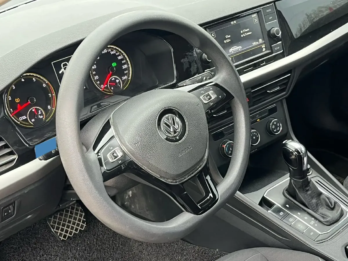 2018 Skoda Karoq 1.4T 150HP L4 7DCT,autocango,china used car exporter,china ev exporter,chinese used car exporter,chinese used ev exporter