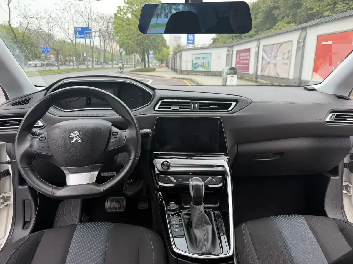 2018 Peugeot 308 1.6L 117HP L4 6AT,autocango,china used car exporter,china ev exporter,chinese used car exporter,chinese used ev exporter