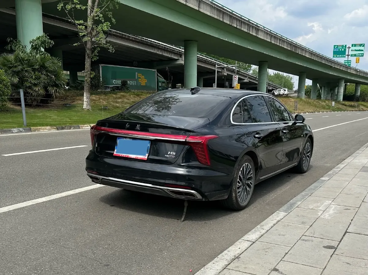2024 HongQi H5 2.0T 224HP L4 8AT,autocango,china used car exporter,china ev exporter,chinese used car exporter,chinese used ev exporter
