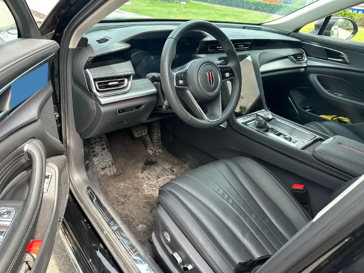 2024 HongQi H5 2.0T 224HP L4 8AT,autocango,china used car exporter,china ev exporter,chinese used car exporter,chinese used ev exporter