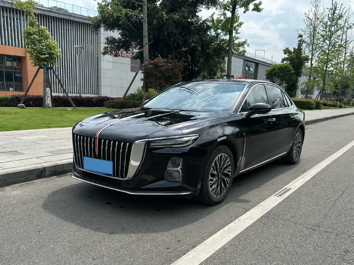 2024 HongQi H5 2.0T 224HP L4 8AT,autocango,china used car exporter,china ev exporter,chinese used car exporter,chinese used ev exporter