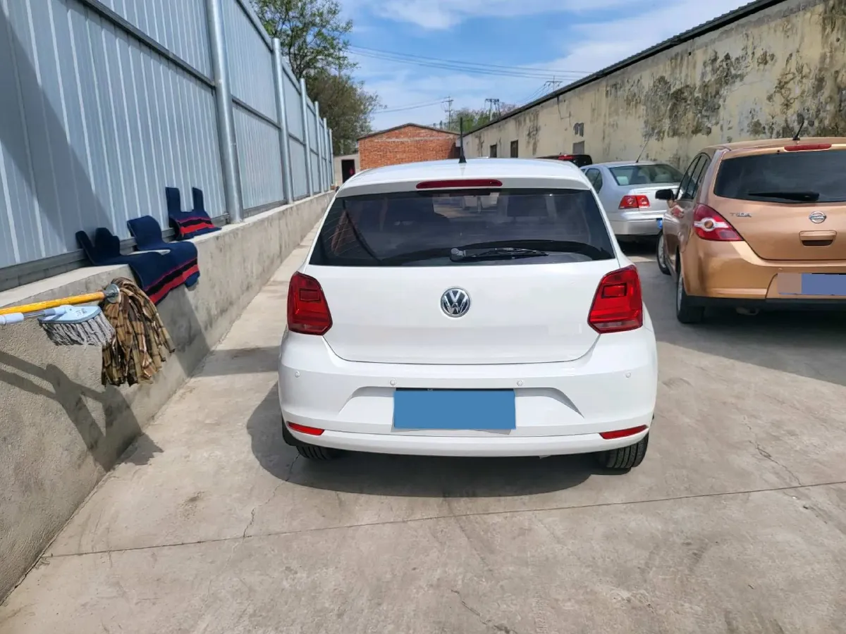 2016 Volkswagen Polo 1.4L 90HP L4 6AT,autocango,china used car exporter,china ev exporter,chinese used car exporter,chinese used ev exporter