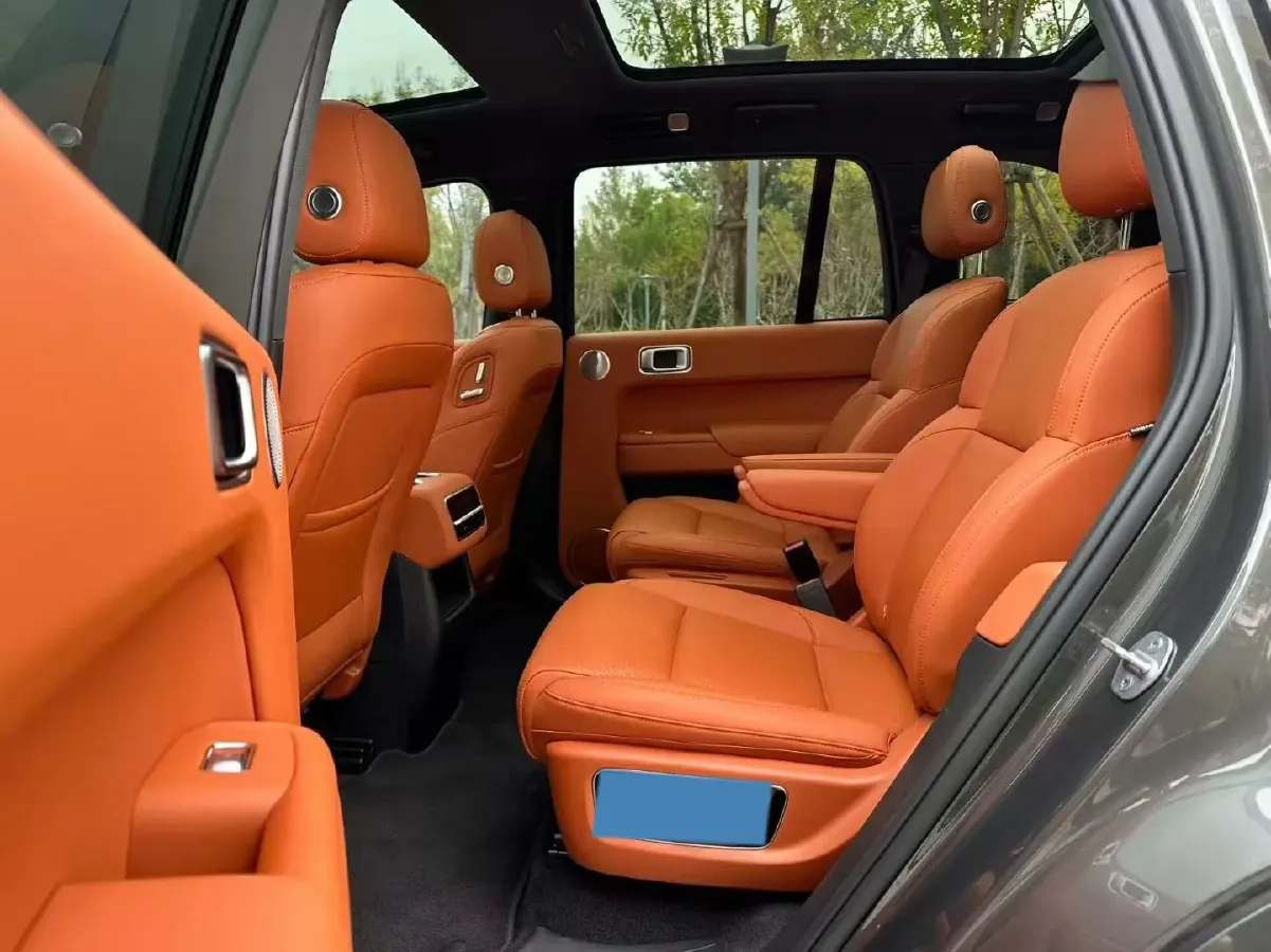 2023 Li L8 Range Extended 154HP REEV 40.9KWH,autocango,china used car exporter,china ev exporter,chinese used car exporter,chinese used ev exporter