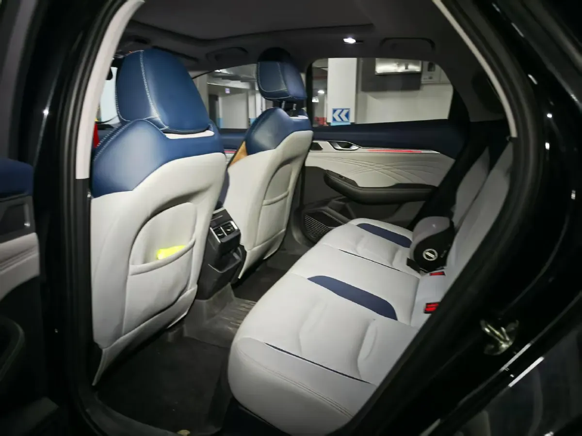 2021 Geely Preface 2.0T 190HP L4 7DCT,autocango,china used car exporter,china ev exporter,chinese used car exporter,chinese used ev exporter