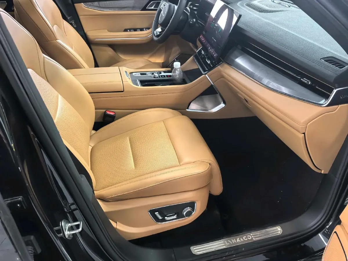 2025 LYNK&CO 09 EM-P 2.0T 254HP L4 3DHT PHEV,autocango,china used car exporter,china ev exporter,chinese used car exporter,chinese used ev exporter