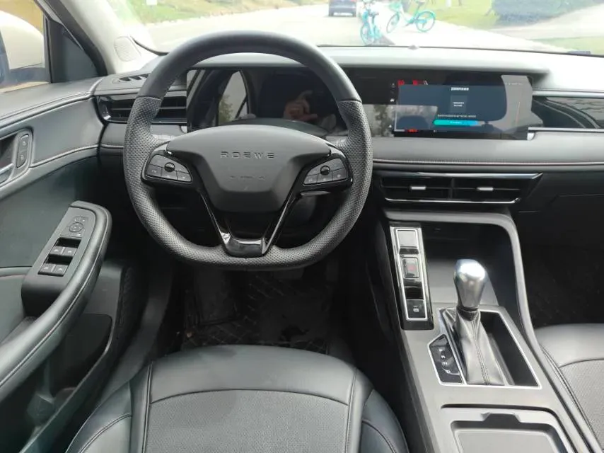 2023 Roewe i5 1.5L 129HP L4 CVT,autocango,china used car exporter,china ev exporter,chinese used car exporter,chinese used ev exporter