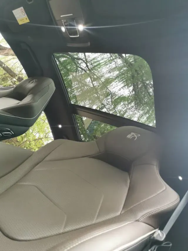 2022 Volkswagen Tiguan L 2.0T 186HP L4 7DCT,autocango,china used car exporter,china ev exporter,chinese used car exporter,chinese used ev exporter