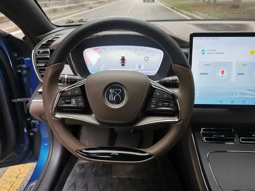 2022 Volkswagen Tiguan L 2.0T 186HP L4 7DCT,autocango,china used car exporter,china ev exporter,chinese used car exporter,chinese used ev exporter