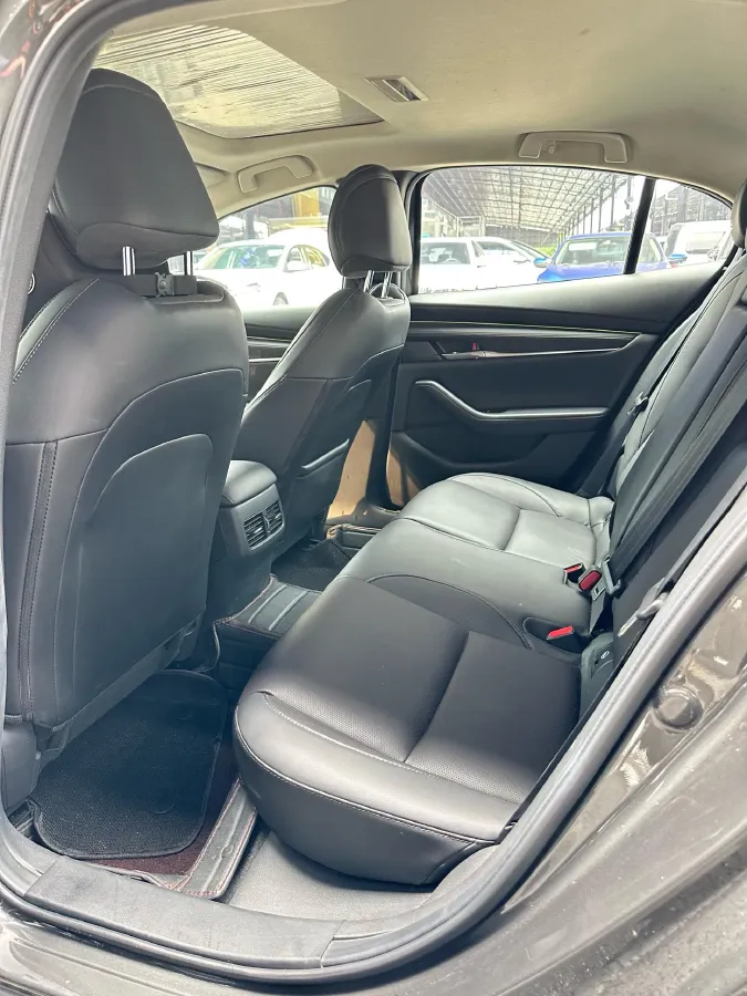 2022 Mazda 3 Axela 2.0L 158HP L4 6AT,autocango,china used car exporter,china ev exporter,chinese used car exporter,chinese used ev exporter