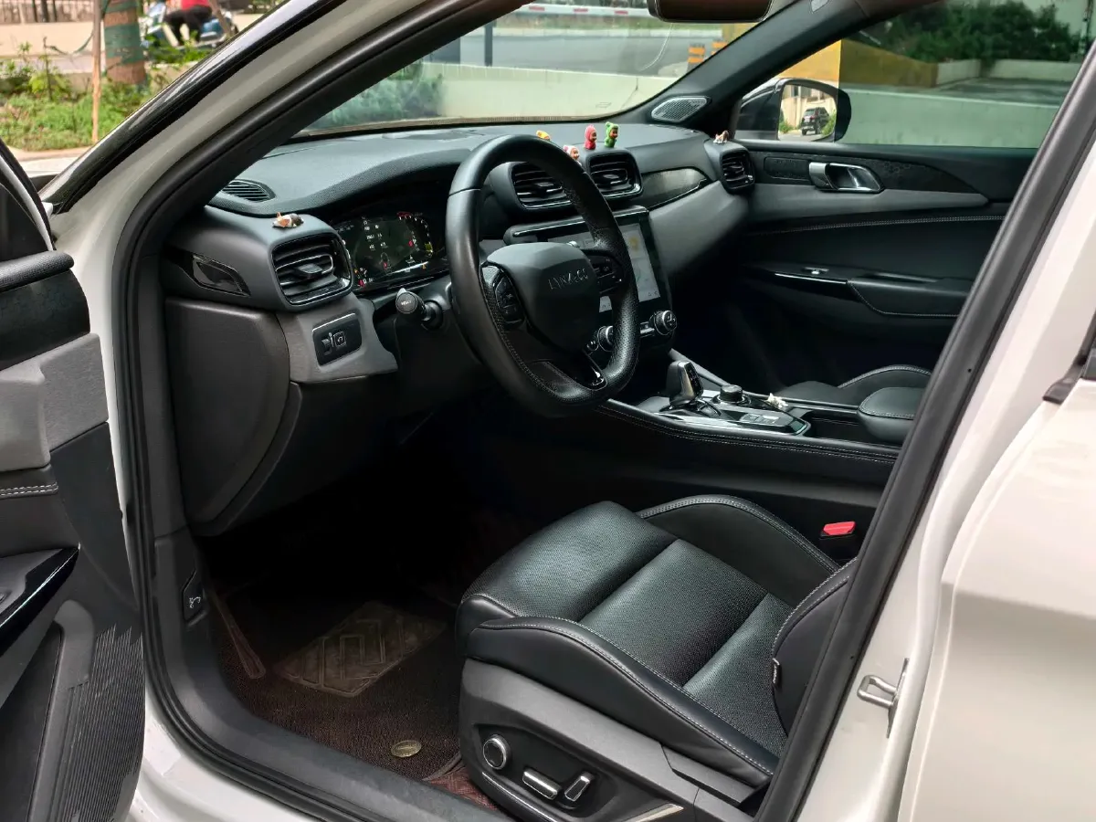 2022 LYNK&CO 03 1.5T 180HP L3 7DCT,autocango,china used car exporter,china ev exporter,chinese used car exporter,chinese used ev exporter