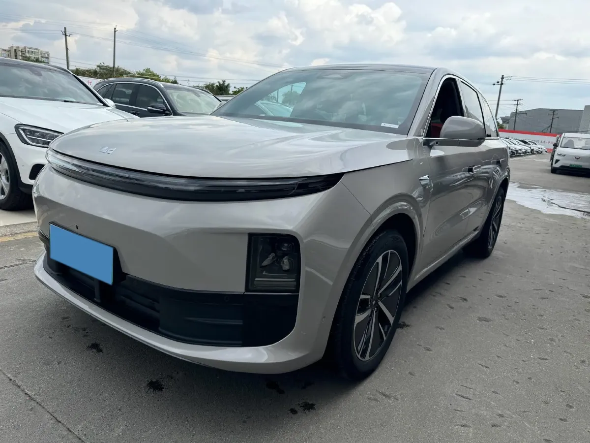 2024 Li L6 Range Extended 154HP L4 REEV 36.8KWH,autocango,china used car exporter,china ev exporter,chinese used car exporter,chinese used ev exporter