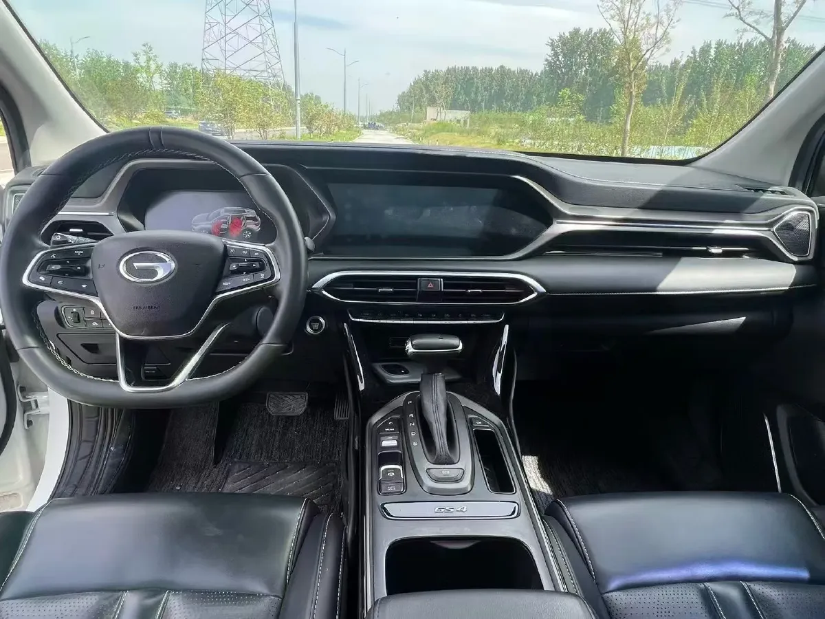 2022 GAC Trumpchi GS4 1.5T 169HP L4 6AT,autocango,china used car exporter,china ev exporter,chinese used car exporter,chinese used ev exporter