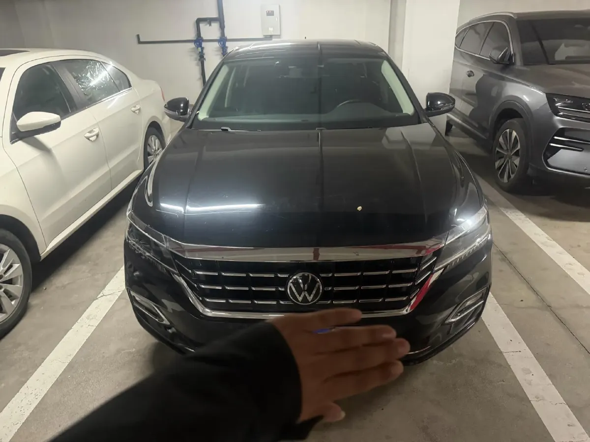 2020 Volkswagen Passat 2.0T 186HP L4 7DCT,autocango,china used car exporter,china ev exporter,chinese used car exporter,chinese used ev exporter