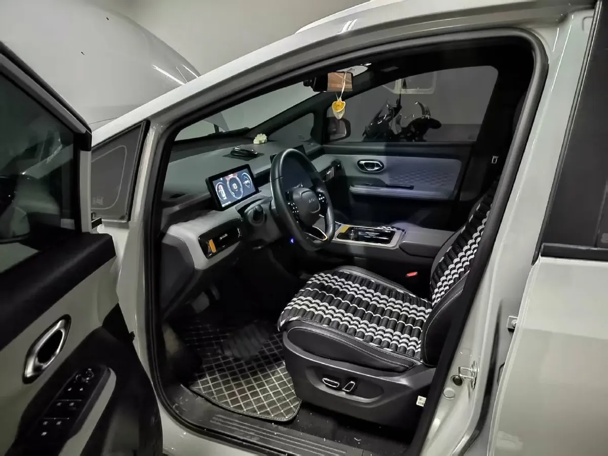 2022 Geely Okavango 1.8T 184HP L4 7DCT,autocango,china used car exporter,china ev exporter,chinese used car exporter,chinese used ev exporter