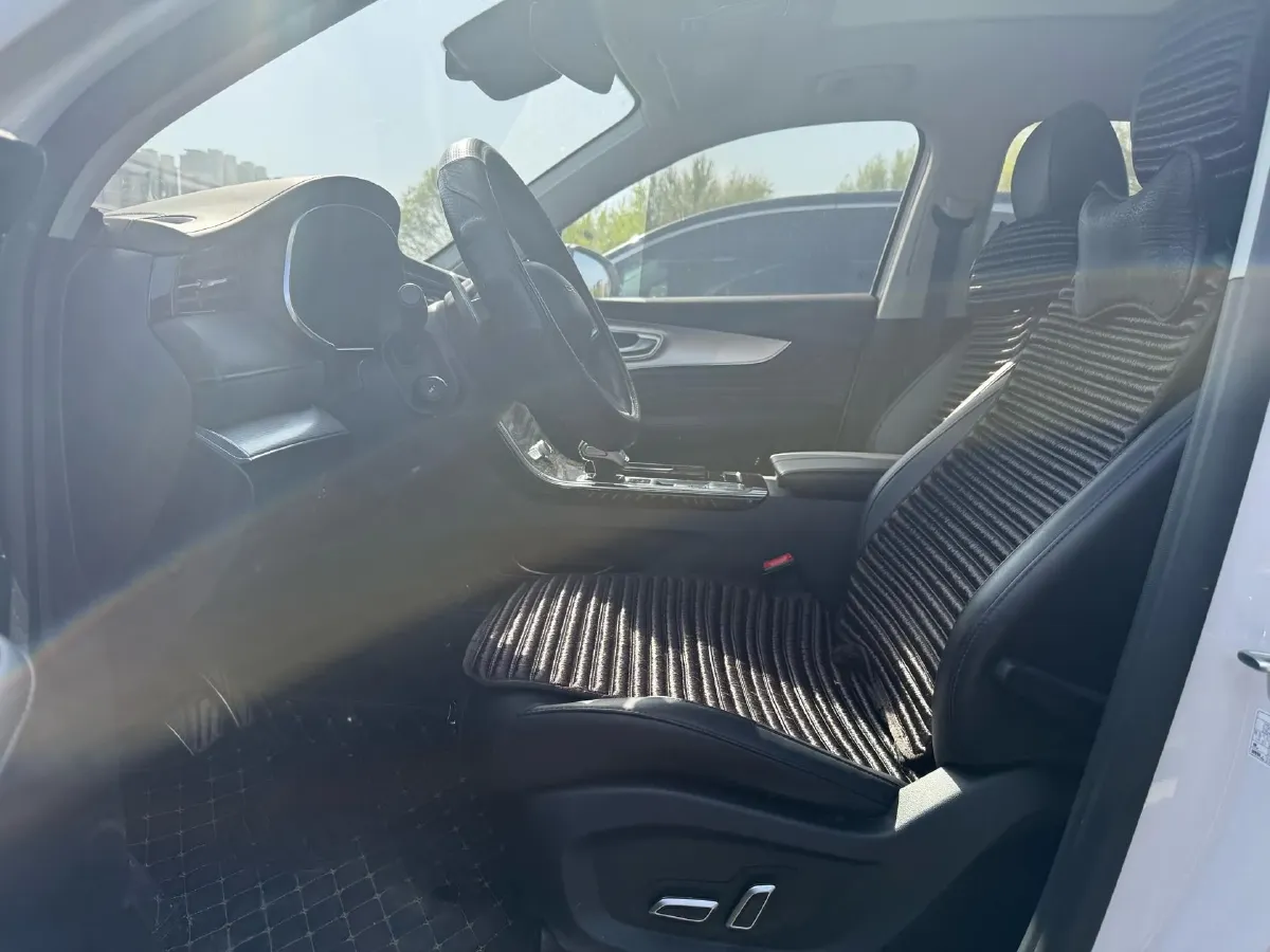 2019 Roewe RX5 MAX 2.0T 231HP L4 6DCT,autocango,china used car exporter,china ev exporter,chinese used car exporter,chinese used ev exporter