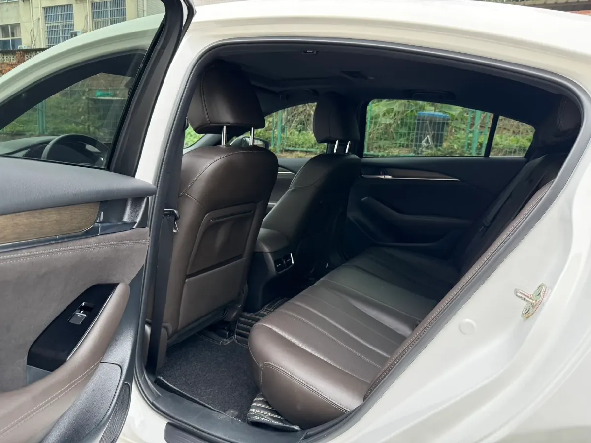 2021 Mazda Atenza 2.5L 192HP L4 6AT,autocango,china used car exporter,china ev exporter,chinese used car exporter,chinese used ev exporter