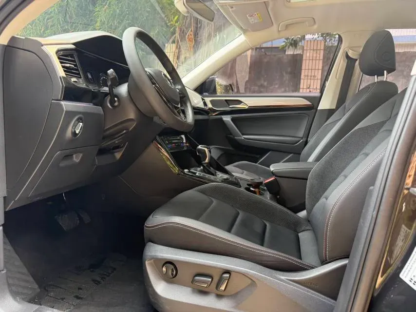 2021 Volkswagen Tayron 2.0T 186HP L4 7DCT,autocango,china used car exporter,china ev exporter,chinese used car exporter,chinese used ev exporter