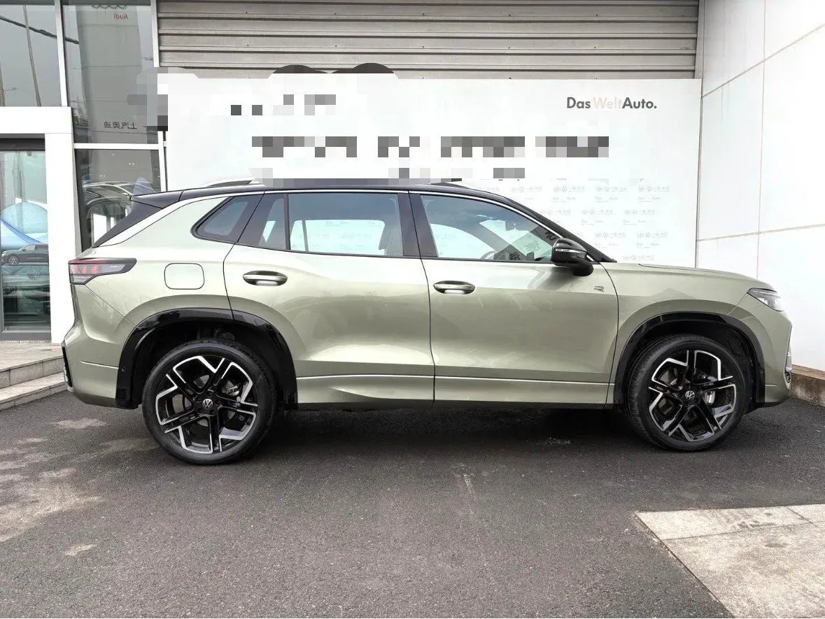 2025 Volkswagen Tayron 2.0T 220HP L4 7DCT,autocango,china used car exporter,china ev exporter,chinese used car exporter,chinese used ev exporter