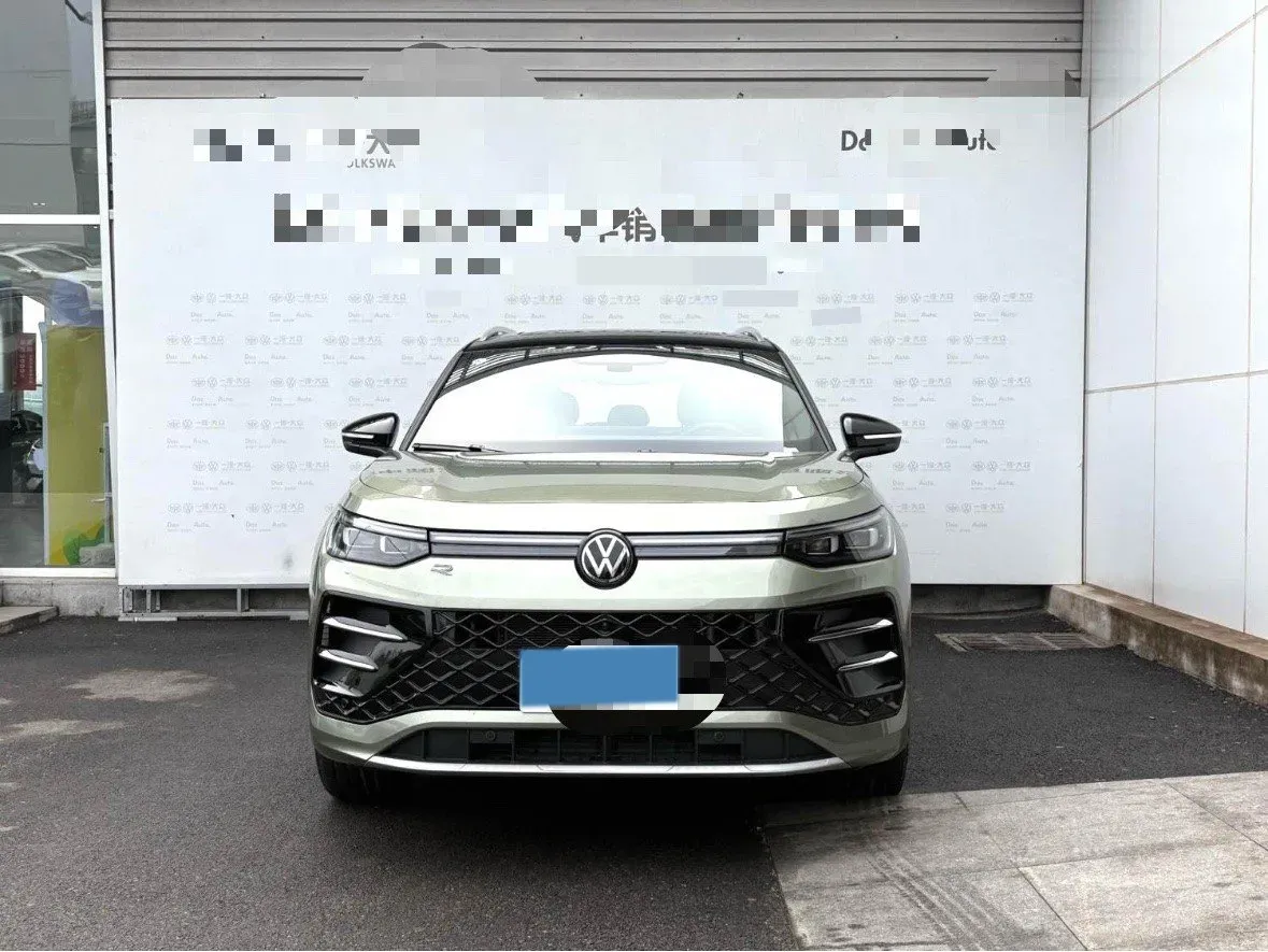 2025 Volkswagen Tayron 2.0T 220HP L4 7DCT,autocango,china used car exporter,china ev exporter,chinese used car exporter,chinese used ev exporter