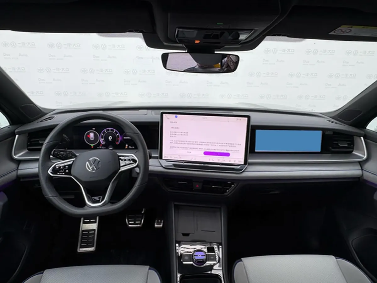 2025 Volkswagen Tayron 2.0T 220HP L4 7DCT,autocango,china used car exporter,china ev exporter,chinese used car exporter,chinese used ev exporter