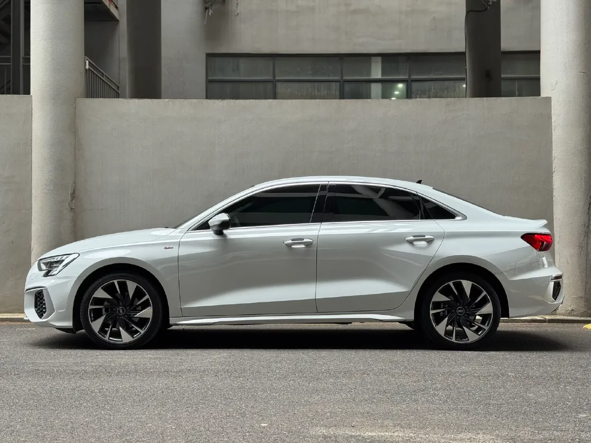 2022 Audi A3 1.4T 150HP L4 7DCT,autocango,china used car exporter,china ev exporter,chinese used car exporter,chinese used ev exporter