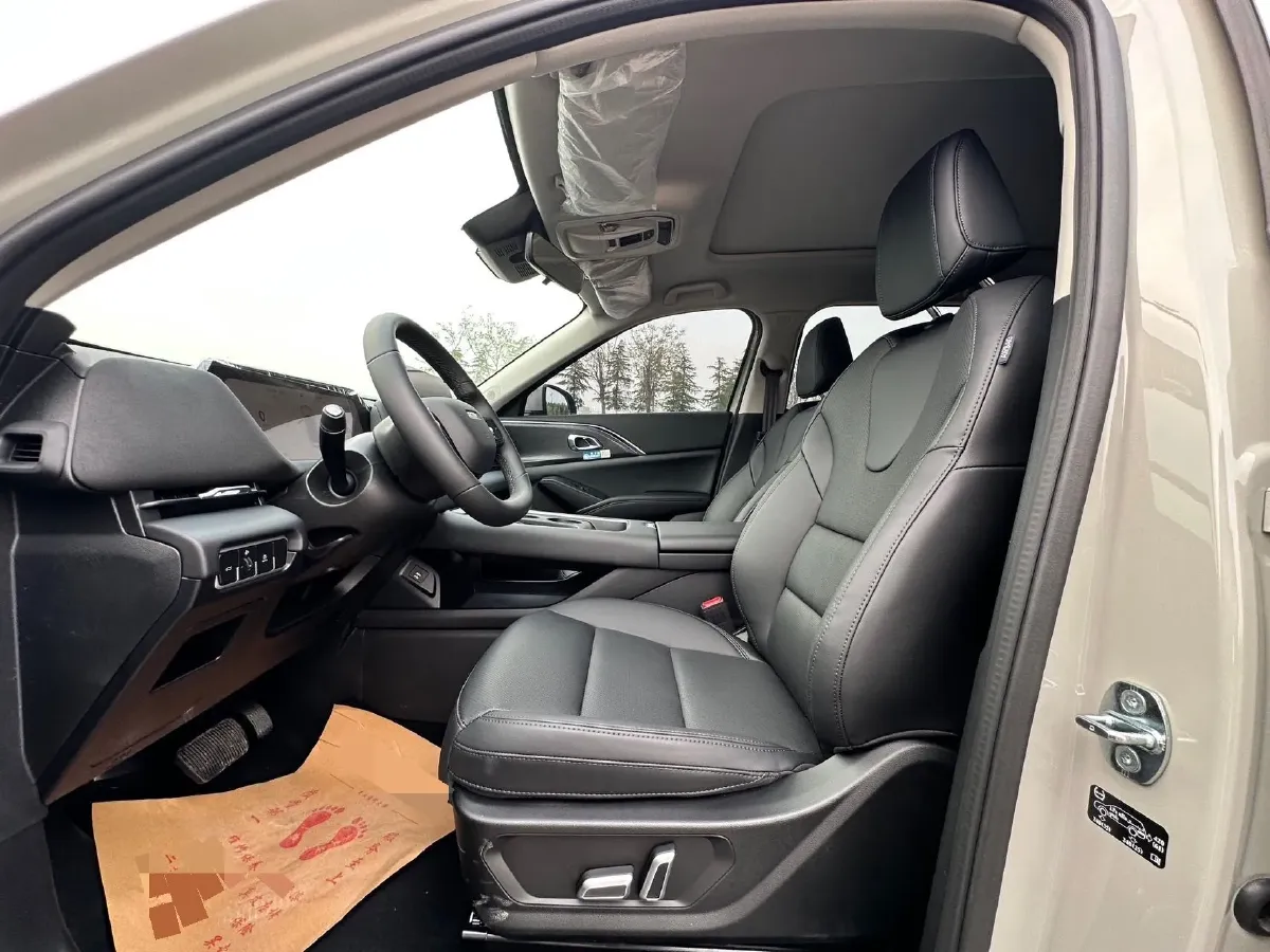 2026 Haval H6L 2.0T 238HP L4 9DCT,autocango,china used car exporter,china ev exporter,chinese used car exporter,chinese used ev exporter