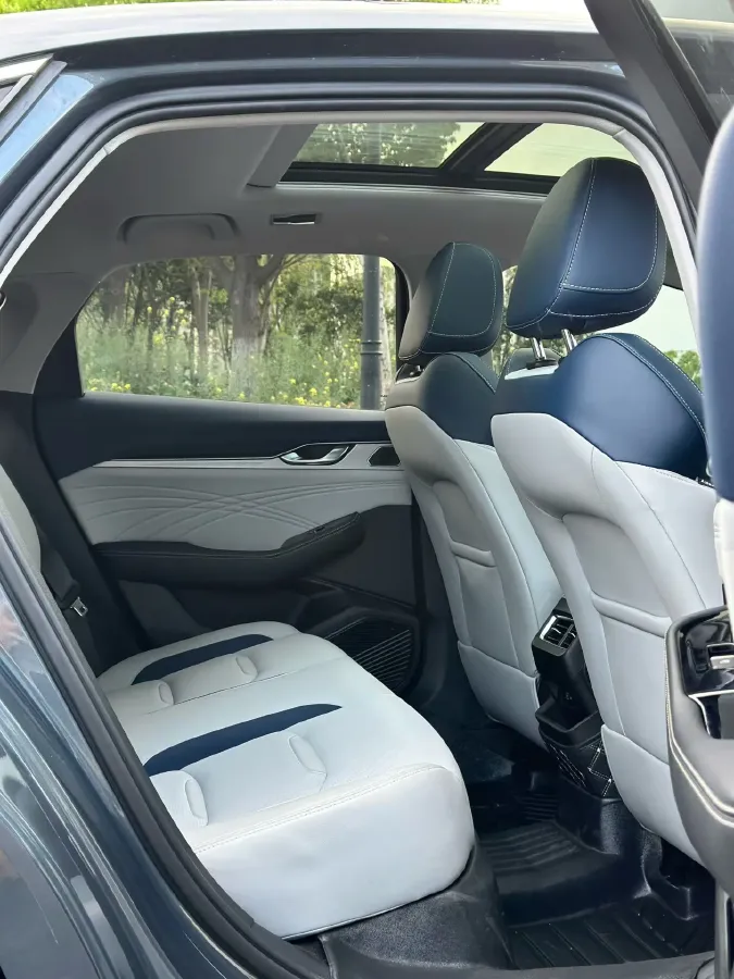 2021 Geely Preface 2.0T 190HP L4 7DCT,autocango,china used car exporter,china ev exporter,chinese used car exporter,chinese used ev exporter