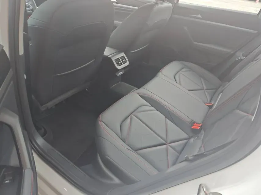 2024 Volkswagen Lavida 1.5T 160HP L4 7DCT,autocango,china used car exporter,china ev exporter,chinese used car exporter,chinese used ev exporter