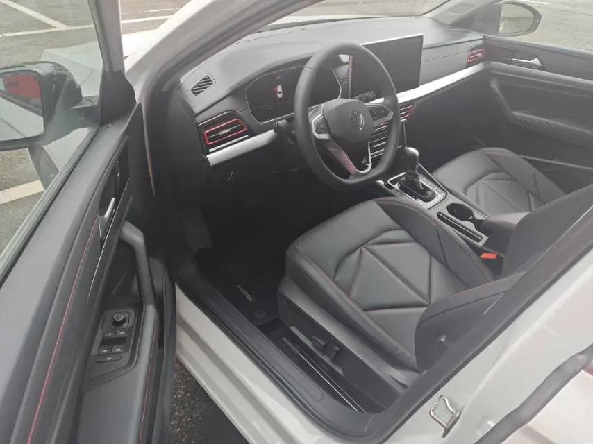 2024 Volkswagen Lavida 1.5T 160HP L4 7DCT,autocango,china used car exporter,china ev exporter,chinese used car exporter,chinese used ev exporter