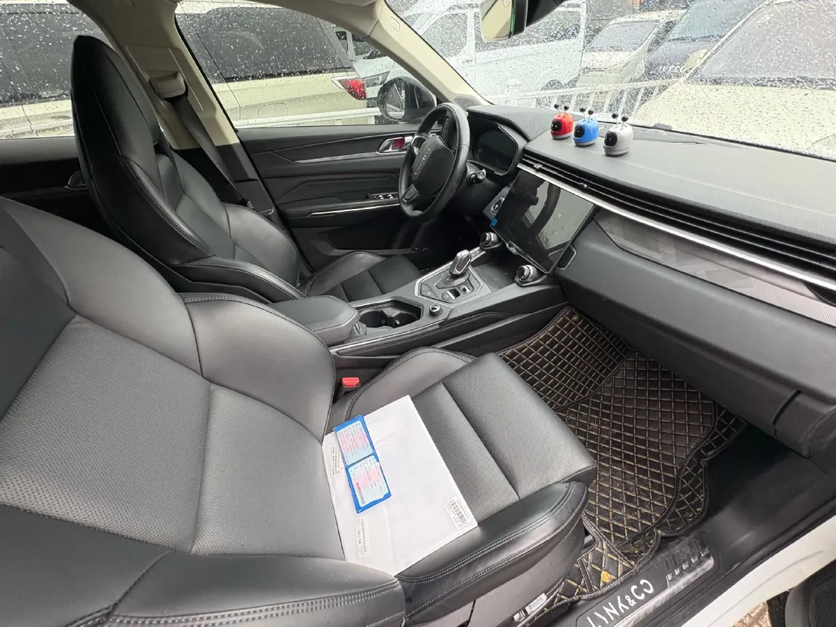 2021 LYNK&CO 01 2.0T 218HP L4 8AT,autocango,china used car exporter,china ev exporter,chinese used car exporter,chinese used ev exporter